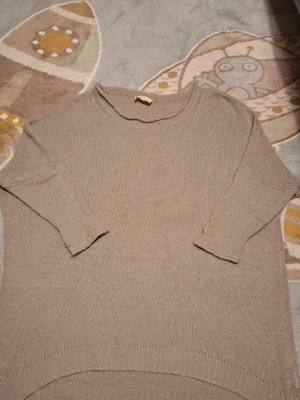American Vintage gray pullover like new, very warm
