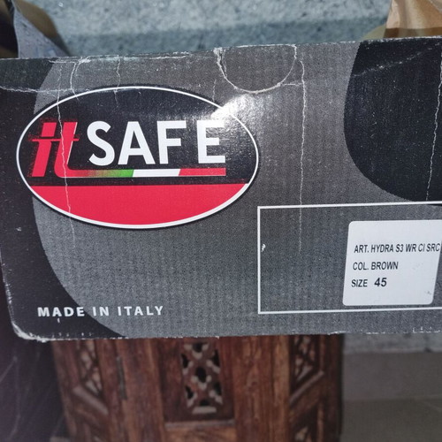 Aster safety boots, size 45, brown