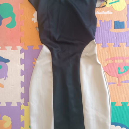 Large dress with elasticity Paris like new, black and beige