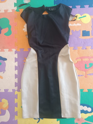 Large dress with elasticity Paris like new, black and beige