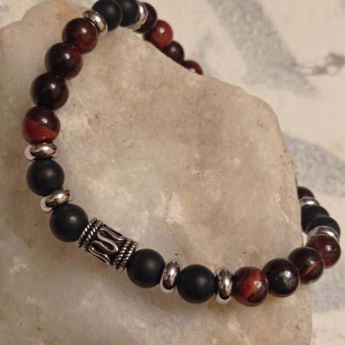 Handmade men's bracelet with red tiger's eye and black onyx, new