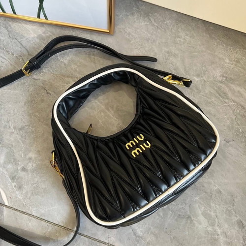 Miumiu bag with dustbag new, black handbag 20x23cm