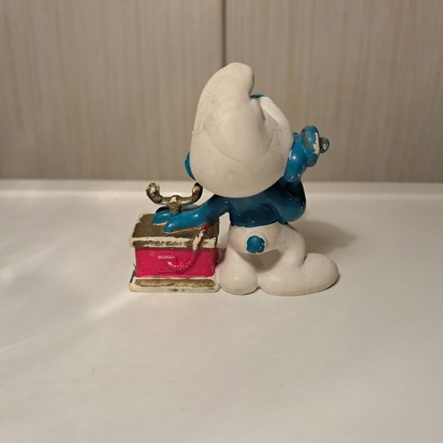 Smurf miniature used Schleich with phone 1980