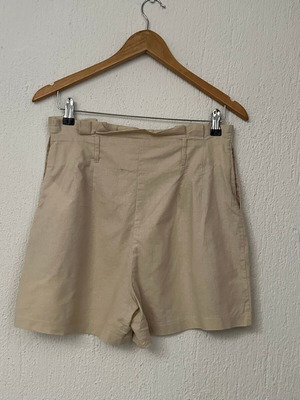 Na-KD linen blend high waist shorts, light yellow