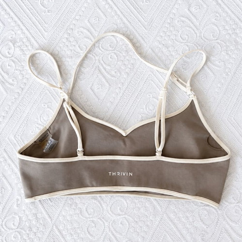 Thrivin sportswear set gray and white used, size S bra XS leggings