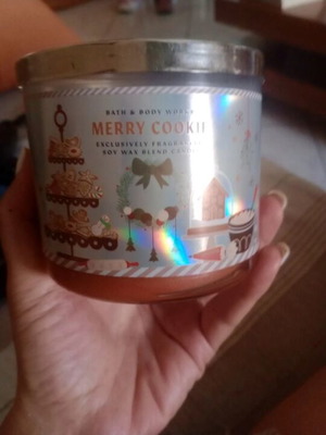 Bath & Body Works Merry Cookie candle new