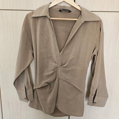 Zara blouse like new brown mocha with gold buttons, size small