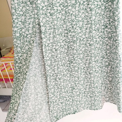 Maxi women's skirt with slit like new, size M