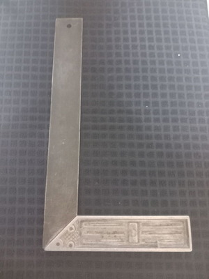 Carpenter's square 35cm metal used