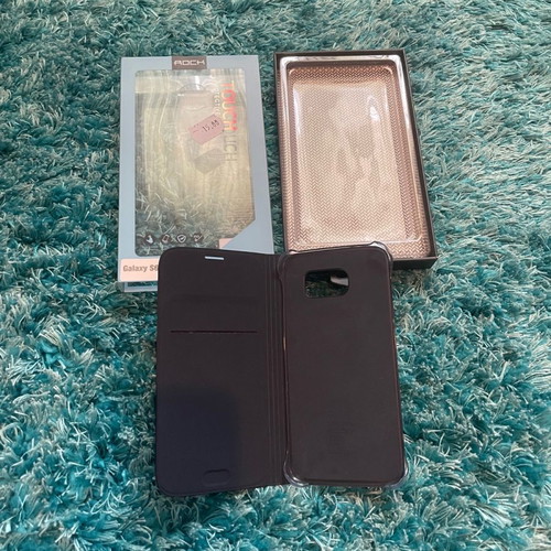 Samsung Galaxy S6 case with card holder and Samsung logo