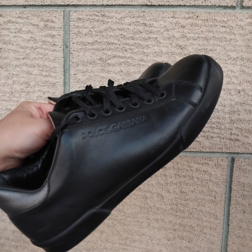 Dolce & Gabbana black leather sneakers like new