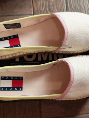 Tommy Jeans εσπαντριγιες