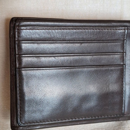 Samsonite leather wallet like new, brown chocolate color