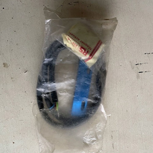 Electromagnetic door switch new unused