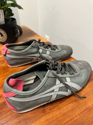 Onitsuka Tiger sneakers ανδρικά σουέτ σαν καινούργια, γκρι 43.5