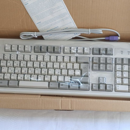 Fujitsu Siemens Vintage Keyboard PS/2 KWD-205 New Old Stock