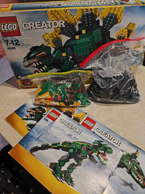 Lego Creator 4998 Stegosaurus used, complete with box and manuals