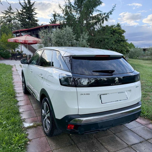Peugeot 3008 Allure 2021 hybrid plug-in SUV like new