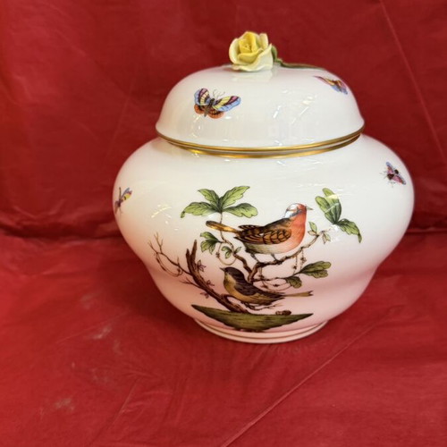 Herend vase 17 cm high like new