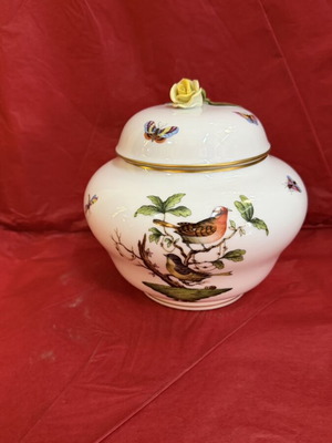 Herend vase 17 cm high like new