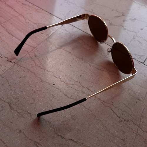 Round metal sunglasses gold, like new