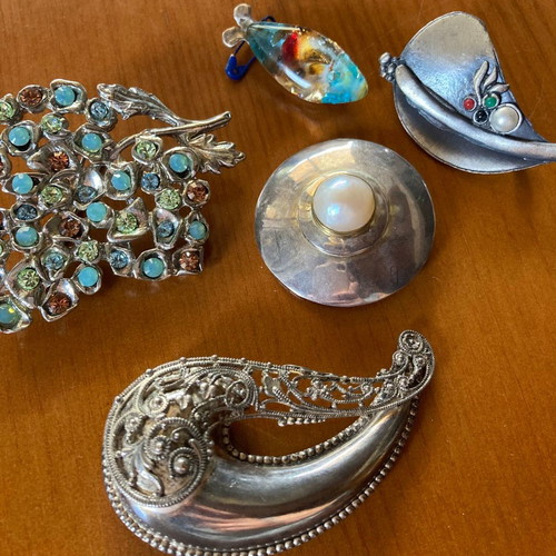 Vintage pins set used, 5 pieces