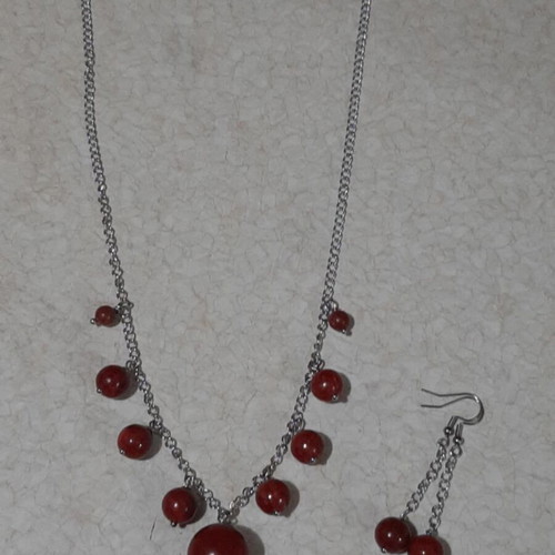 Necklace and earrings set with coral in steel, 50 cm length, new