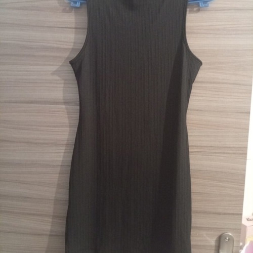 Pink Woman black short dress new, size medium