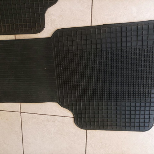 Rubber car mats used with bridge professional anti-slip