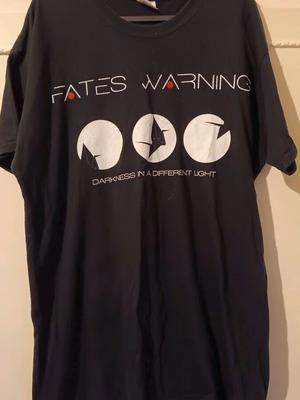 Fates Warning Gildan t-shirt used, size large