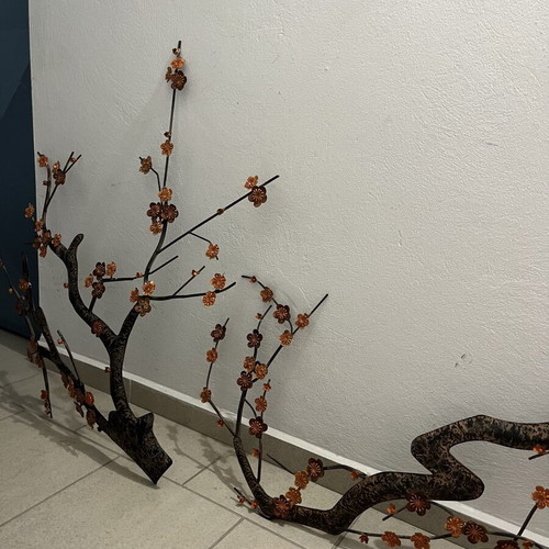 Decorative iron branches used