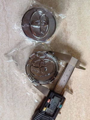 Toyota Auris 16'' wheel caps new, set of 4