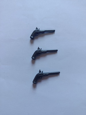 Playmobil pistols like new