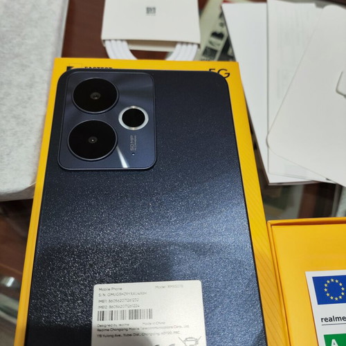 Realme 14 T Dual 5G smartphone 8GB RAM 256GB black, like new