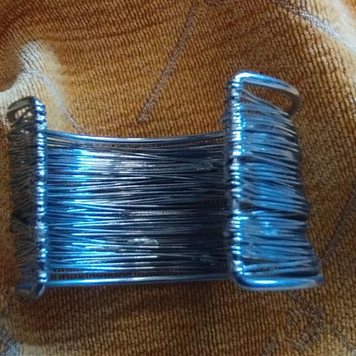 Women's bracelet like new with stones silver