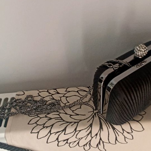Τσαντάκι βραδινό clutch σαν καινούργιο, μαύρο