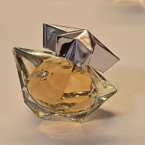 Angel Mugler limited edition perfume set with ring and compact