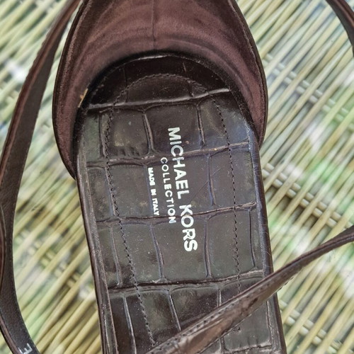 Michael Kors leather sandals size 38.5 like new