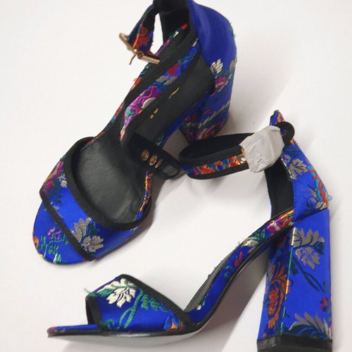 Embroidered heels new, unworn, size 36, blue