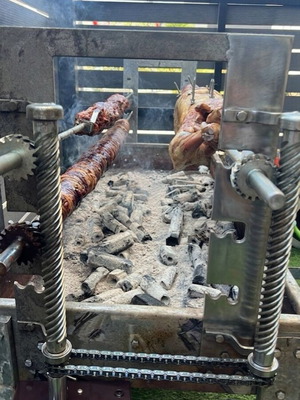 Rotisserie grill heavy-duty used with double worm gear system and 4 skewers