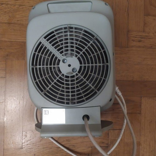 Delonghi HFS50B20.GR Floor Room Bathroom Fan Heater 2000W Like New Waterproof