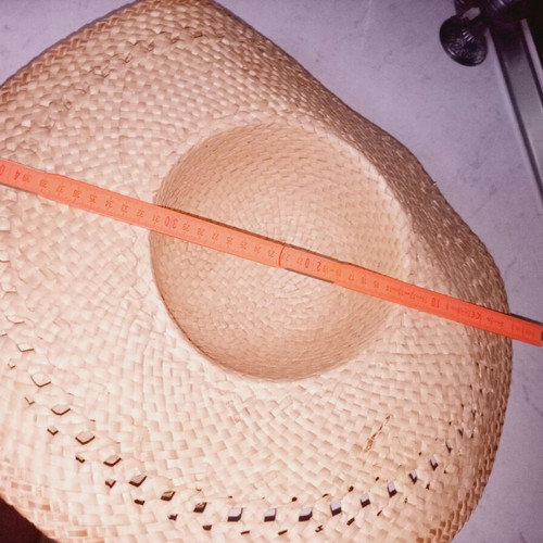 Straw hats like new, set of 2, gold color