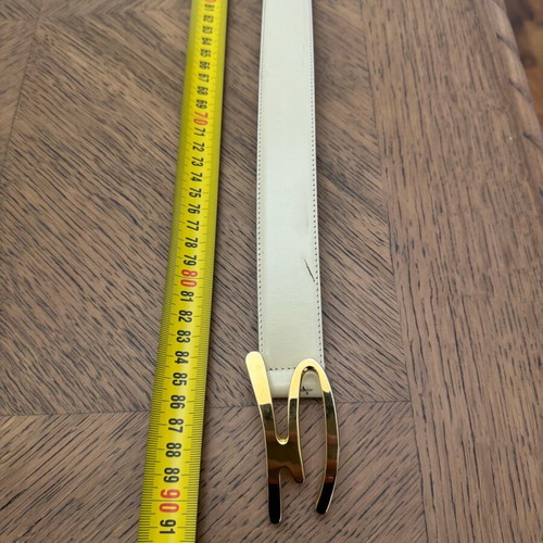 Leather belt used white with gold buckle Genny