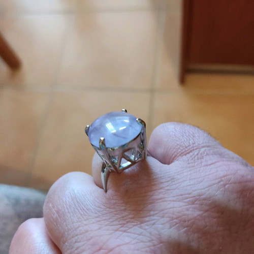Ring with purple stone like new, large size, silver color