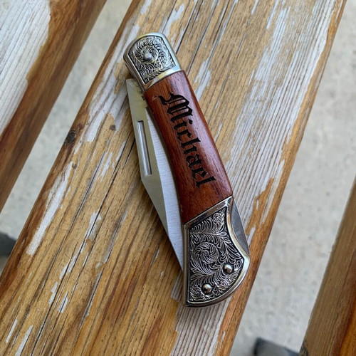 Lockback knife with Michael logo used