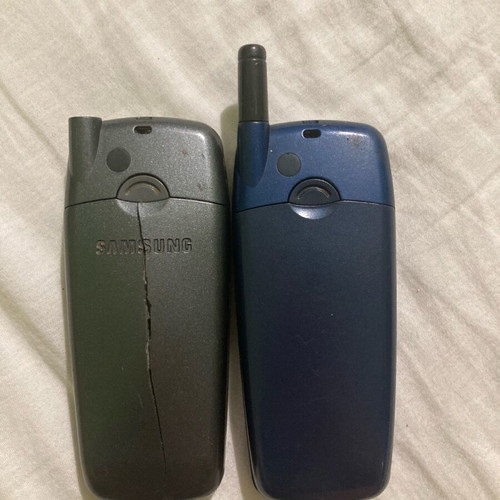 Samsung phone set like new, two phones