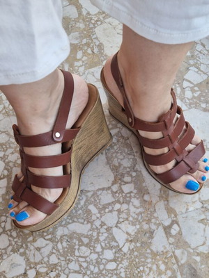 Estil leather platform sandals like new, size 38, brown