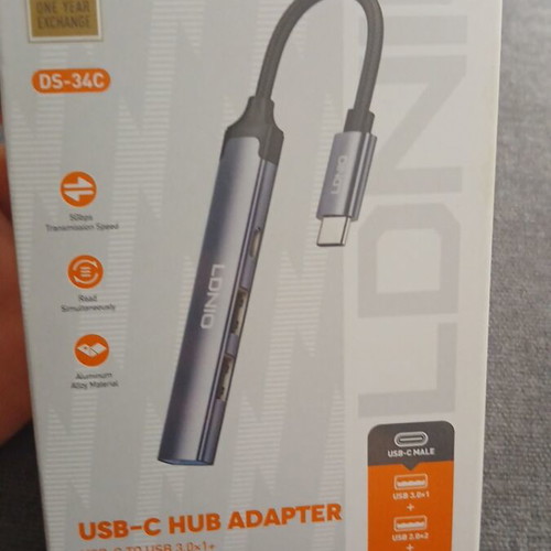 USB C Hub Adapter new sealed