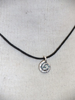 Sterling silver 925 minimal pendant with cord, new