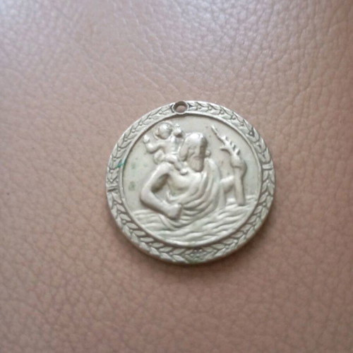 Vintage silver pendant amulet like new